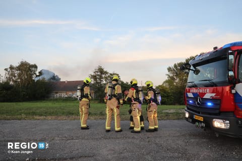 Brand in sloopboerderij Voorweg Zoetermeer