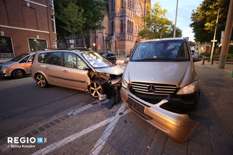 Automobilist aangehouden na ongeval op Elandstraat