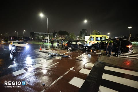 Gewonde bij ongeval op kruispunt Binckhorstlaan met de Zonweg