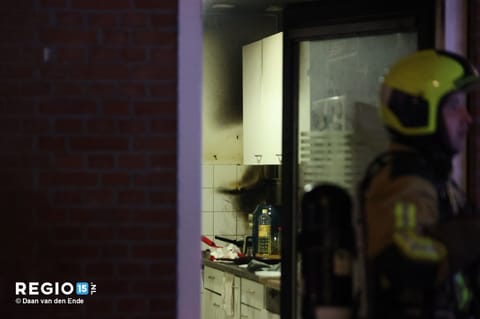 Brand in keuken van woning aan de Rozenburgstraat