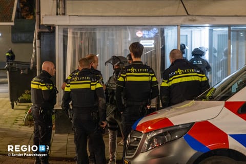 Verdachte aangehouden door arrestatieteam na aantreffen overleden persoon