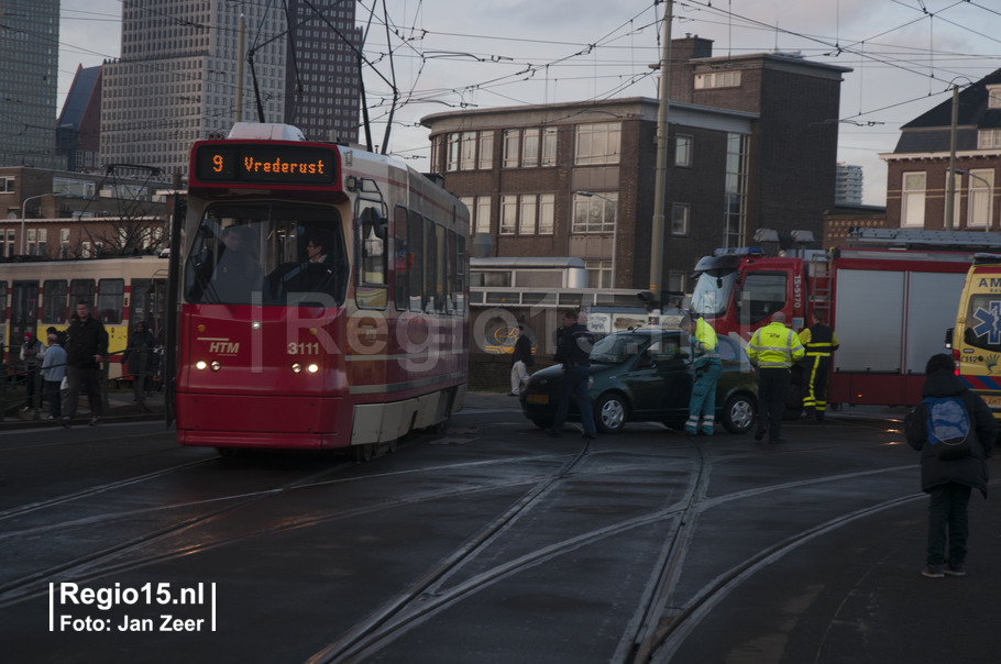 w-2014-01-13 Aanrijding tram-auto Rijswijkseplein 006