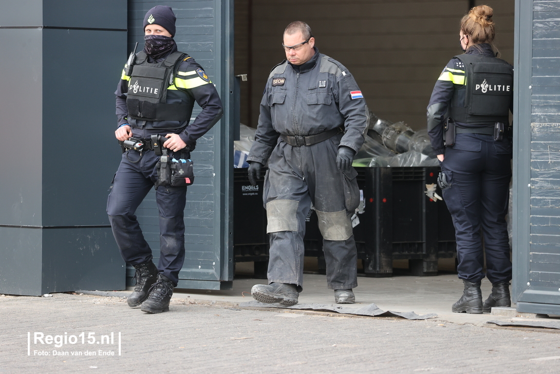H17EUs.JPG