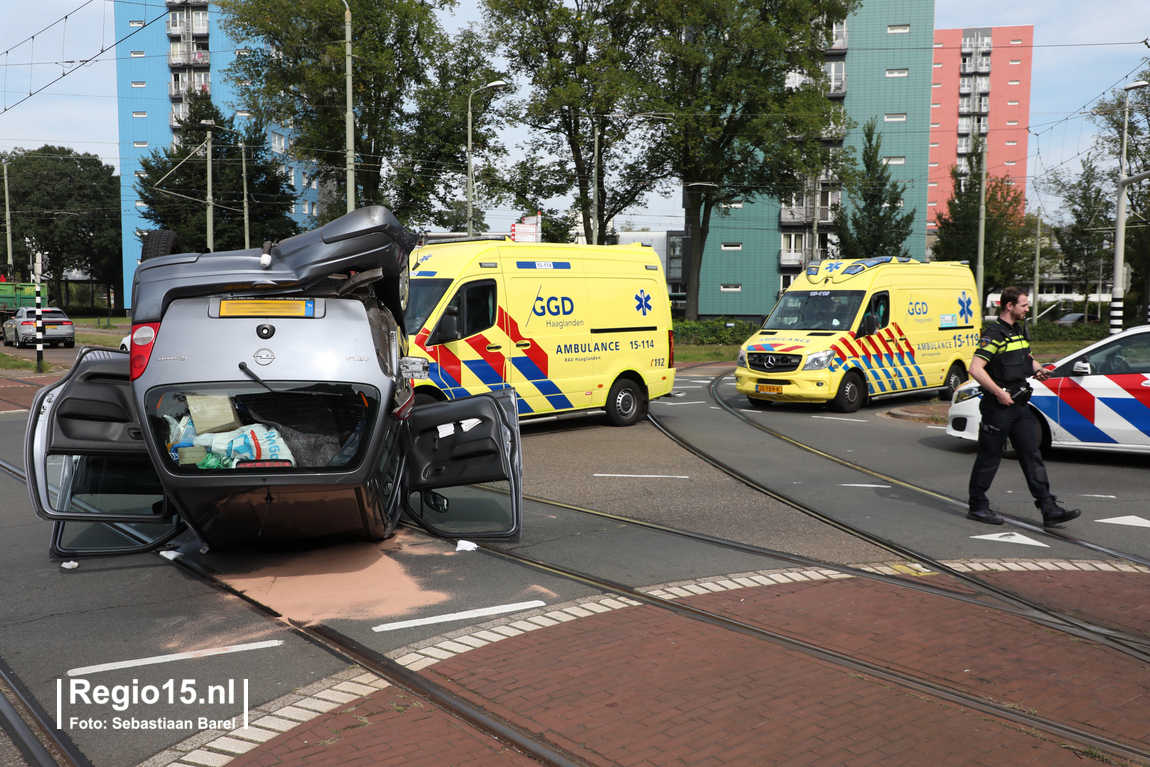 Auto Op Z'n Kop Bij Ongeval Dedemsvaartweg | Regio15.nl