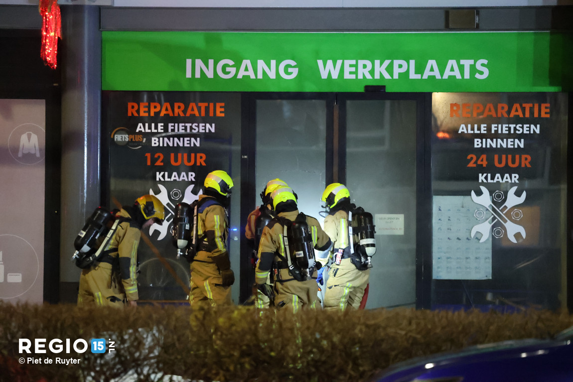 Fire in bicycle shop on Steenvoordelaan