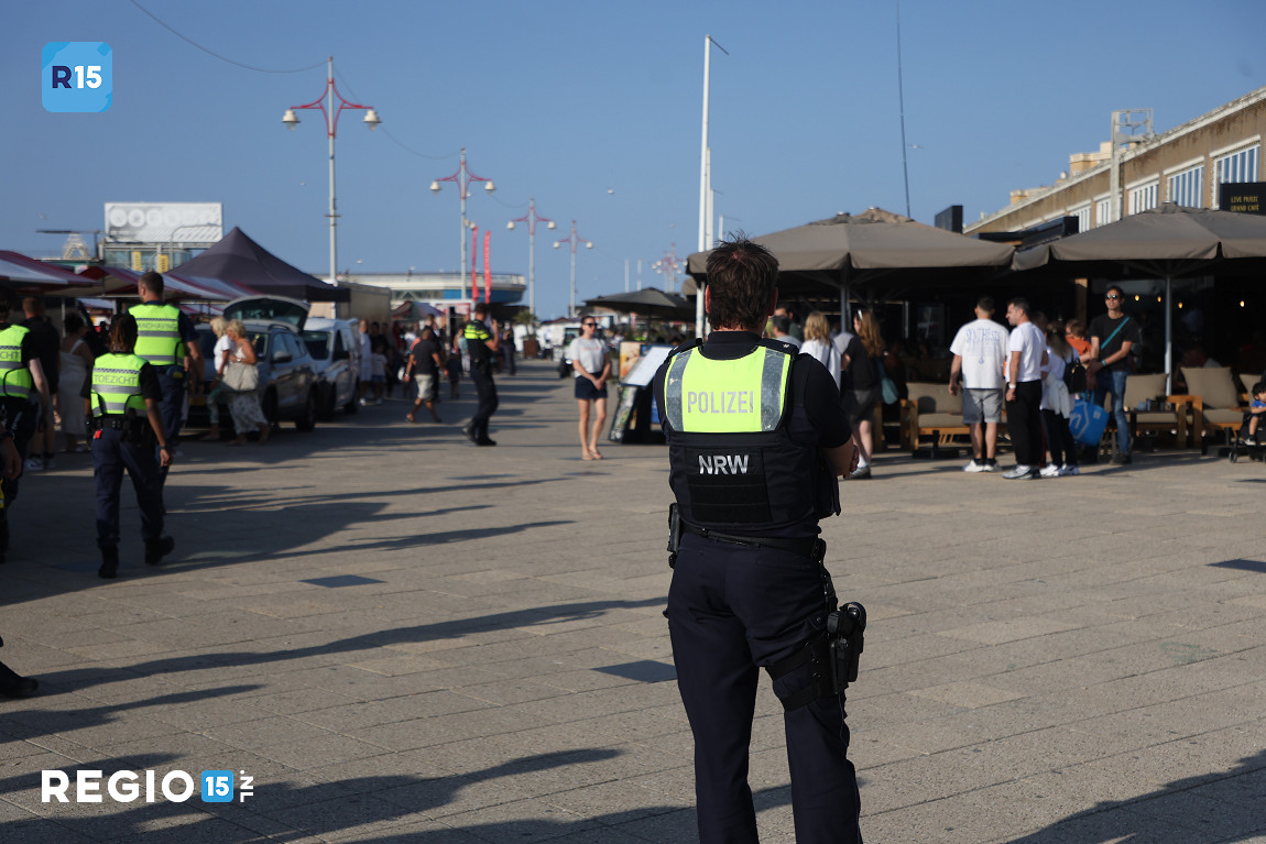 9TVn8I.JPG