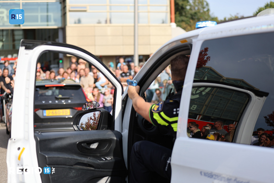 Dgq9Zm.jpg
