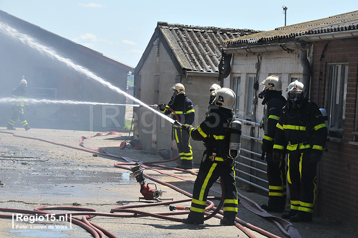 asbestgevaar_bij_brand_stompwijkseweg_leidschendam_004