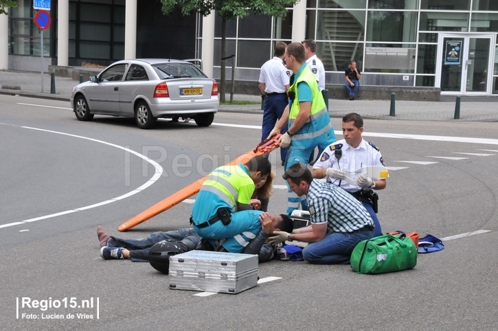 w-motorrijder_gewond_na_aanrijding_007